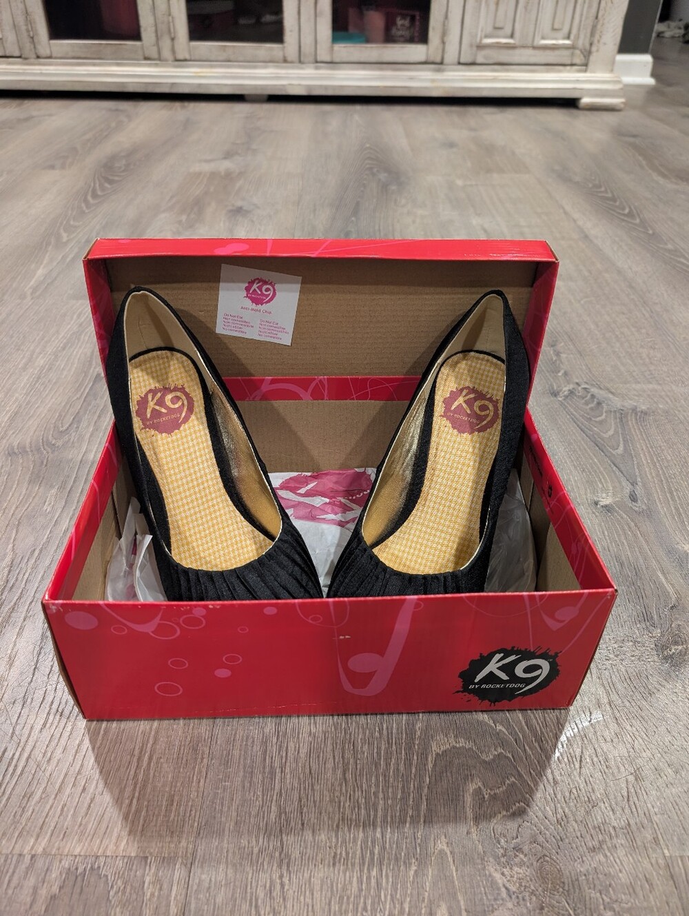 K9 by Rocket Dog Black Ruched Pleated Satin Rounded Almond Toe Heel Pumps 7.5